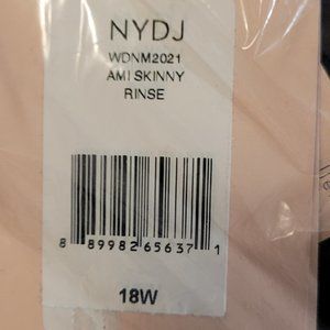 NYDJ Ami Skinny BNWT 18W